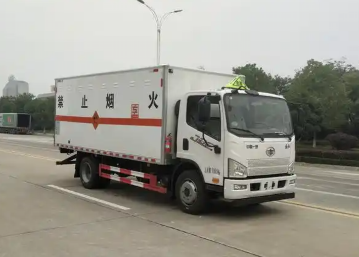 宁乡爆破器材运输车可以上高速吗？